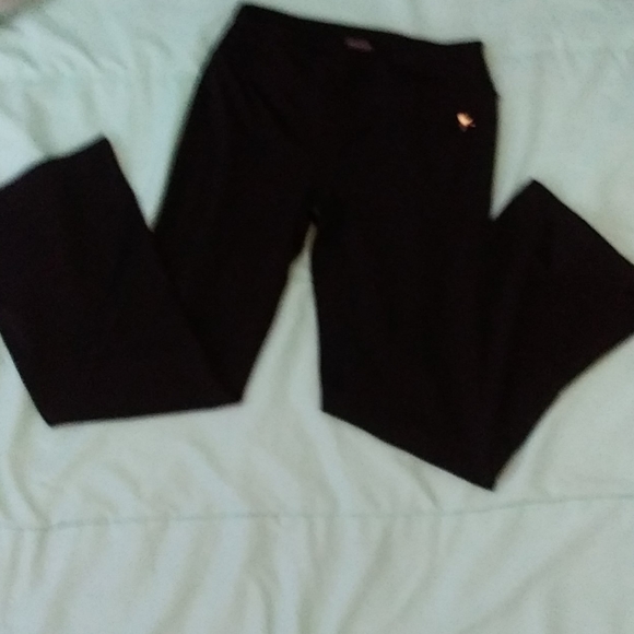 Kids Danskin now flare performance pants - Picture 2 of 4